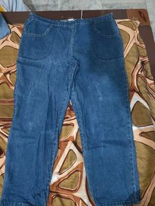 Women's Relaxed Fit Blue Denim Jeans