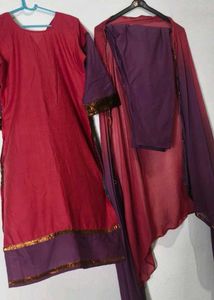 Embellished Kurta with Dupatta