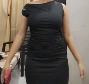 Black One-Shoulder Bodycon Dress 🖤✨