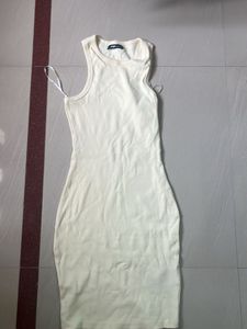 Sleeveless butter yellow Bodycon Dress