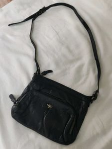 Gil holsters Black Leather Crossbody Bag