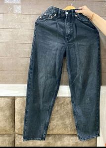 New H&M Zeans