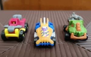 3 kinder Joy toy cars