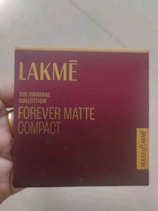 Lakme Forever Matte Compact