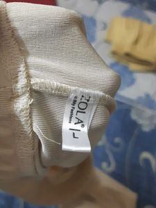 Light Cream Shimmer Type Leggings