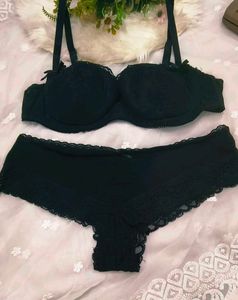 Black Lace Bra and Panty Set