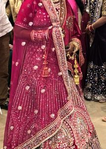 Full Jaari Work Designer Bridal Lahenga