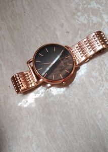 Joker & Witch Rose Gold Metallic Analog Watch (Bla