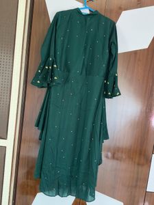 Elegant Green Embroidered Kurta Set