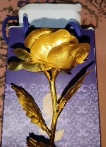 Golden Rose Showpiece