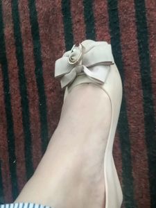 Elegant Ballet Flats with Bow Accent
