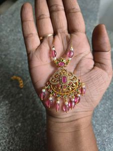 Elegant Gold-Plated Pendant Necklace