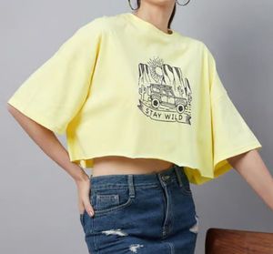 Wild Graphic Tee . size - S