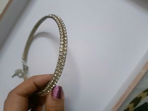 Smart Silver Stones Party Wear Neckpiece