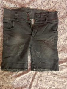 Stylish Distressed Denim Shorts