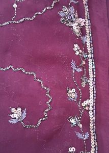 🔥Elegant Embroidered Purple Saree