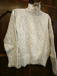 Cozy Speckled Turtleneck Sweater