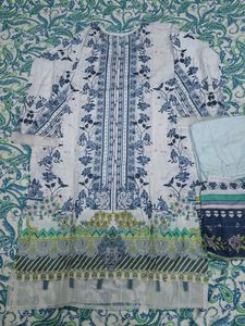 Beautiful Floral Print Kurta with Pants