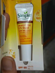 Simple Mattifying UV Fluid SPF 50 - Pack of 5