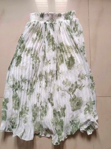 Pleated Floral Midi Skirt