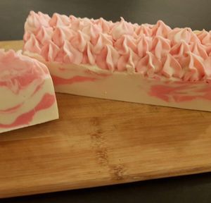 1 Kg Soap Bar (10-12 Pieces)