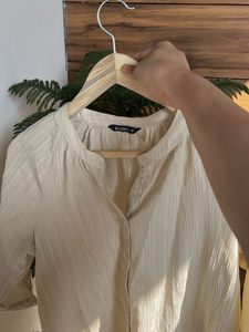 Elegant Cream Textured shirt