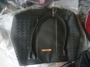 Black Colour Hand Bag With 3no Sleepers Free