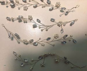 Elegant Pearl &amp; Crystal Hair Accessories (4pcs)