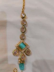 Elegant Emerald &amp; Pearl Necklace Set