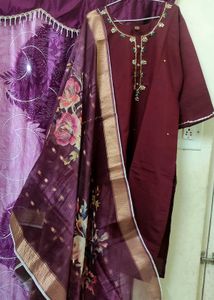 Combo - Floral Embroidered Kurta Sets ❤️