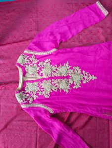 free gifts 🎁🎁 inside ...Elegant Pink Embroidered