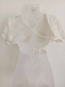 Chic White Cropped Top