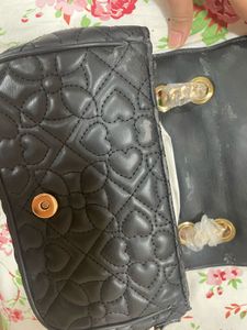 Black EXPERTISA Quilted Medium Cross Bag