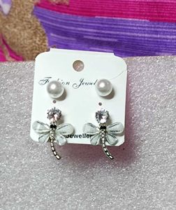 Dragonfly &amp; Pearl Stud Earrings Set