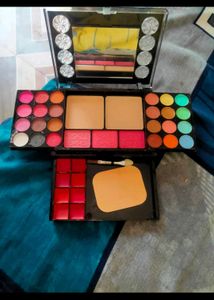 Makeup Palette