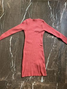 Ribbed Knit V-Neck Bodycon Dress