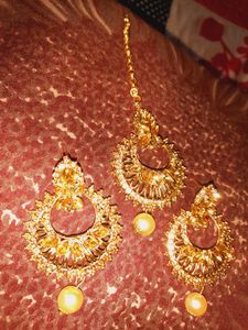 Elegant Gold-Tone Jewelry Set