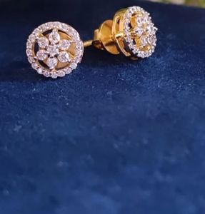Sparkling Diamond Stud Earrings
