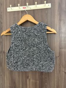 Chic Tweed Vest with Gold Buttons