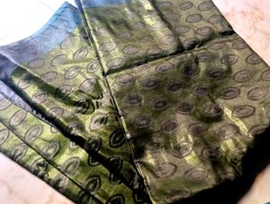 Elegant Green &amp; Blue Paisley Saree