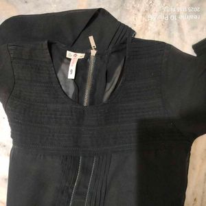 Chic Black Tunic Top