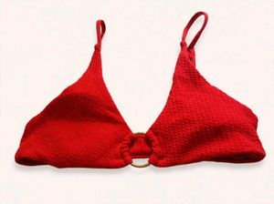 🎀Red Textured Ring Detail Bikini Top