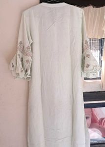🛍Embroidered Bell Sleeve Kurti