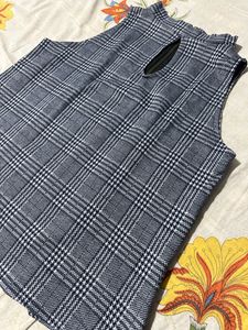 Sleeveless Top