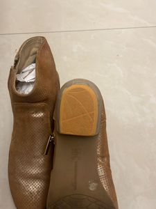 Tan Ankle leather Boots, Ladies