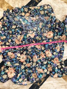Floral Print Tie-Neck Top
