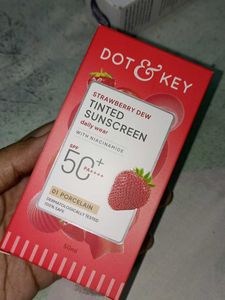 Dot & Key Tinted Sunscreen SPF 50