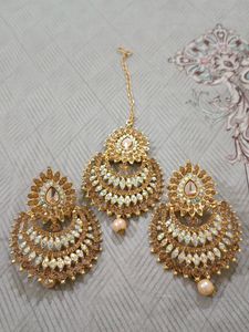 Earring With Mangtika