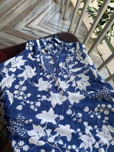 Blue &amp; White Floral Button-Up Shirt Max XL