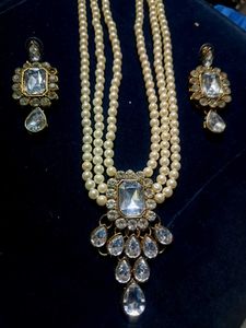 Pearl and Crystal Necklace Set
